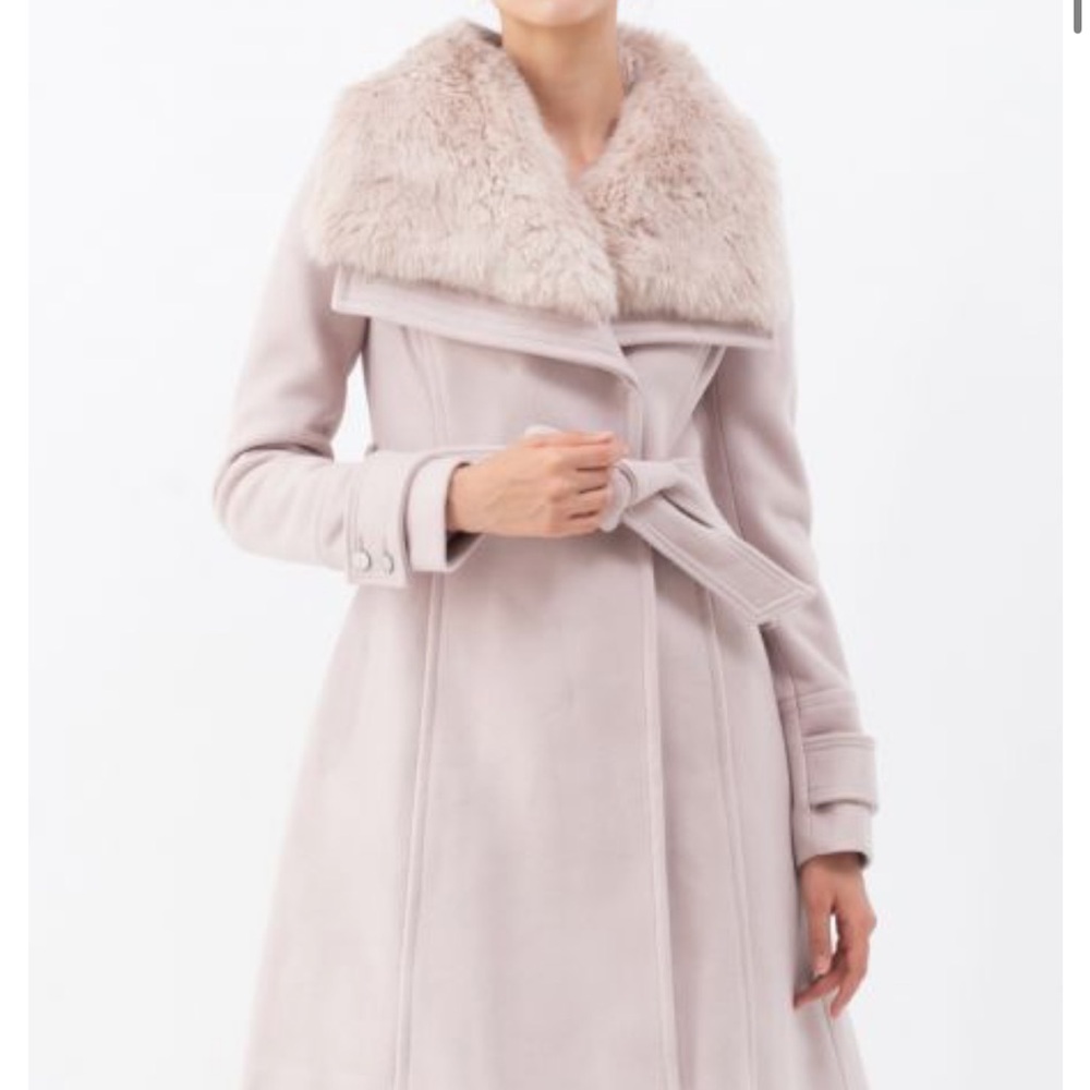 Chicwish Soft Pink Trench Coat with Faux Fur Collar